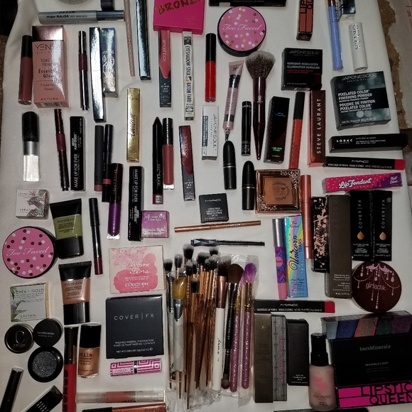 Luxury full sized NEW high end makeup mystery box - Picture 7 of 8